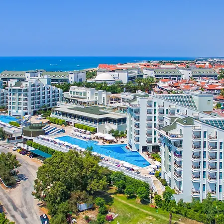 Hotel Royal Atlantis &